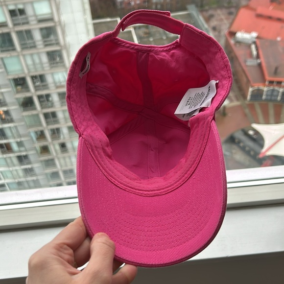 Balenciaga hat, pink! - Picture 3 of 5